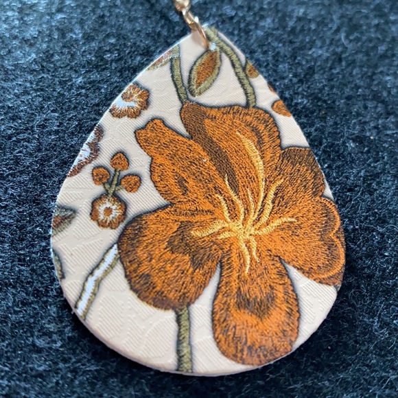 Double sided soft earrings - Picture 7 of 10